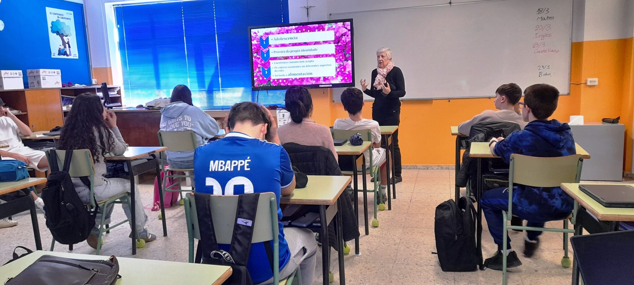 A biblioteca escolar impulsa hábitos saudables cunha exposición e unha charla sobre nutrición infantil